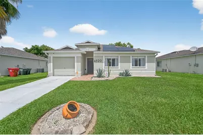4520 Reynolds Creek Avenue, Plant City, FL 33563 - Photo 2