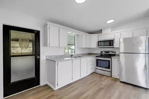 918 49th Ave W, Bradenton, FL 34207 - Photo 12