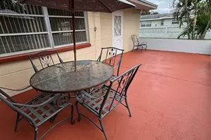 2670 Pinellas Point Dr S, Saint Petersburg, FL 33712 - Photo 10