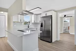 420 Palm Creek Dr, Englewood, FL 34223 - Photo 10