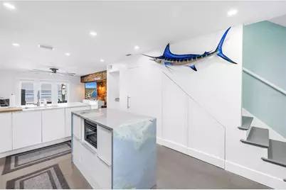 4982 Coquina Key Drive SE, Saint Petersburg, FL 33705 - Photo 12