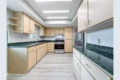 1013 55th Terrace S, Saint Petersburg, FL 33705 - Photo 8