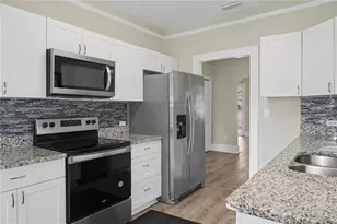 526 Kirkwood Terrace N, Saint Petersburg, FL 33701 - Photo 20