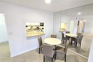 1109 Pine Ridge Cir W, Tarpon Springs, FL 34688 - Photo 16