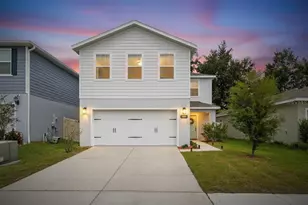 35021 Jomar Ave, Zephyrhills, FL 33541 - Photo 1