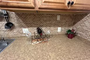 6100 21st St N, Saint Petersburg, FL 33714 - Photo 18