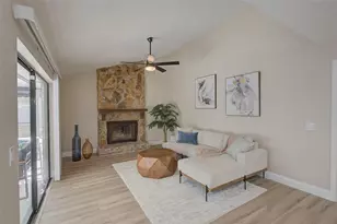 8005 Dorado Ct, Tampa, FL 33637 - Photo 10