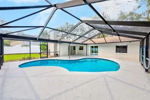 8005 Dorado Ct, Tampa, FL 33637 - Photo 32