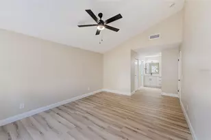 8005 Dorado Ct, Tampa, FL 33637 - Photo 16