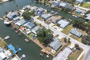 13926 Helen Ave, Hudson, FL 34667 - Photo 32