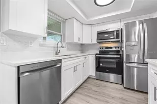 13926 Helen Ave, Hudson, FL 34667 - Photo 10