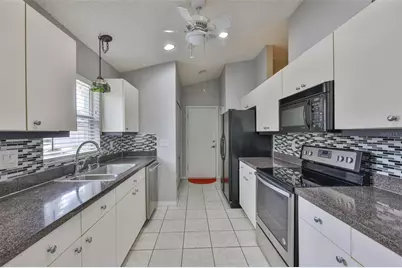 920 Villeroy Greens Drive, Sun City Center, FL 33573 - Photo 20