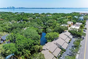 2927 W Gandy Blvd, Tampa, FL 33611 - Photo 4