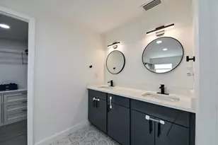 4114 W Olive St, Tampa, FL 33616 - Photo 14