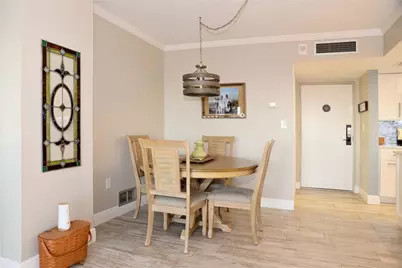 4900 Brittany Drive S #811, Saint Petersburg, FL 33715 - Photo 14