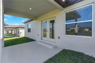 6773 Branham Mill Ct, Zephyrhills, FL 33542 - Photo 12