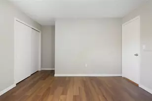 9209 Seminole Blvd, Seminole, FL 33772 - Photo 8