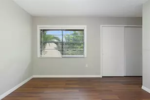 9209 Seminole Blvd, Seminole, FL 33772 - Photo 16