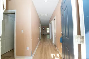 10119 Candleberry Woods Ln, Gibsonton, FL 33534 - Photo 6