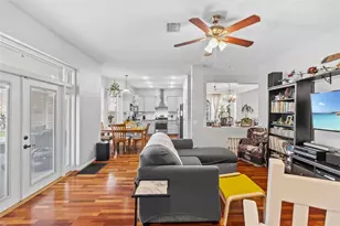 10237 Goldenbrook Way, Tampa, FL 33647 - Photo 4