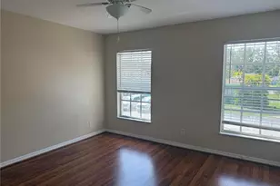 37240 Embassy Pk Ln, Dade City, FL 33525 - Photo 10