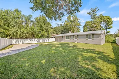 8707 Fountain Avenue, Tampa, FL 33615 - Photo 2