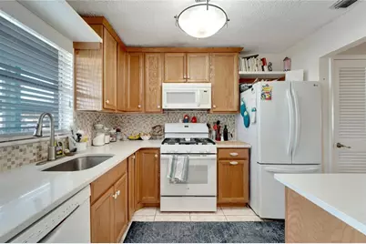 5286 81st Street N #4, Saint Petersburg, FL 33709 - Photo 8