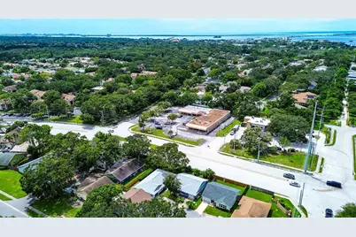 864 Franklin Circle, Palm Harbor, FL 34683 - Photo 34
