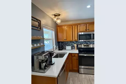 7003 Sunset Way #9, Saint Pete Beach, FL 33706 - Photo 8