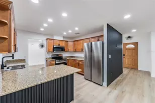9504 W Cluster Ave, Tampa, FL 33615 - Photo 12