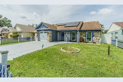 8210 Clermont Street, Tampa, FL 33637 - Photo 2