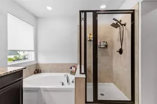 5640 Silver Sun Dr, Apollo Beach, FL 33572 - Photo 36