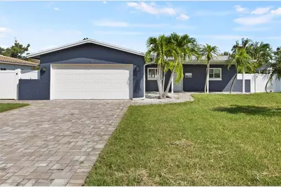 10129 4th Street E, Treasure Island, FL 33706 - Photo 1
