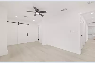 4822 W Bay Court Avenue, Tampa, FL 33611 - Photo 22