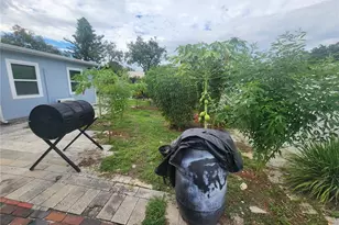 7715 W Pocahontas Ave, Tampa, FL 33615 - Photo 26