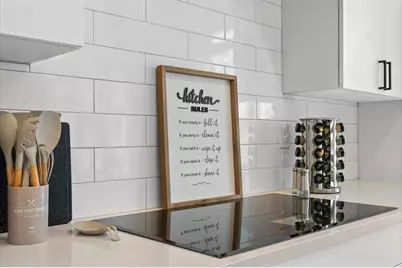 914 N Newport Avenue, Tampa, FL 33606 - Photo 12