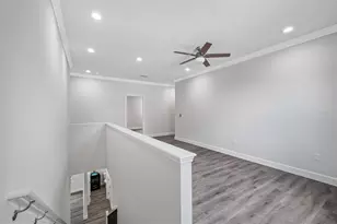 14808 Lake Magdalene Cir, Tampa, FL 33613 - Photo 20