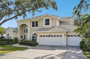 660 Bay Laurel Ct NE, Saint Petersburg, FL 33703 - Photo 2