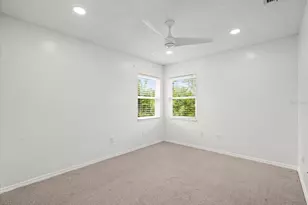 13512 Sobrado Dr, Tampa, FL 33624 - Photo 38