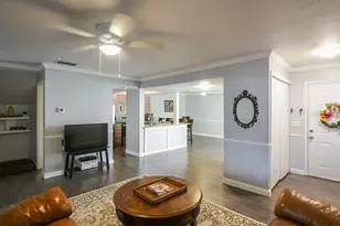 1112 Longfellow Rd, Sarasota, FL 34243 - Photo 6