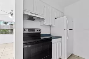 335 47th Ave N, Saint Petersburg, FL 33703 - Photo 58