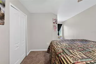 2052 Greenwood Valley Dr, Plant City, FL 33563 - Photo 40