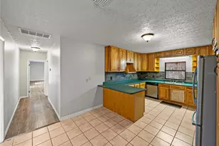 18253 Townsend House Rd, Dade City, FL 33523 - Photo 22