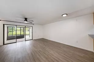 13512 Palmwood Ln, Tampa, FL 33618 - Photo 8