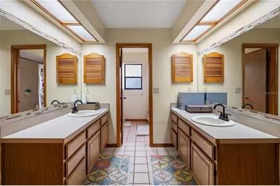 16625 Indian Mound Road, Tampa, FL 33618 - Photo 18