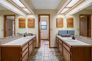 16625 Indian Mound Rd, Tampa, FL 33618 - Photo 18