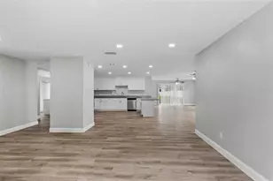 8302 Jackson Springs Rd, Tampa, FL 33615 - Photo 14