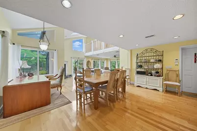 15507 N Himes Avenue, Tampa, FL 33618 - Photo 12