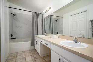 31308 Wrencrest Dr, Wesley Chapel, FL 33543 - Photo 14