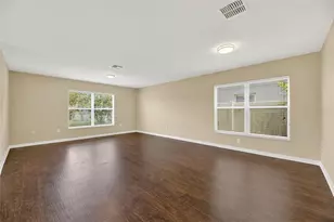 7552 Maroon Peak Dr, Ruskin, FL 33573 - Photo 8